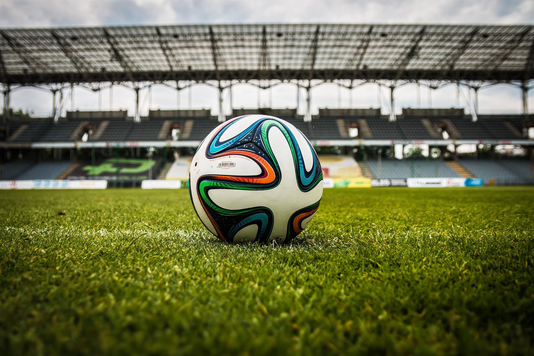 https://soccerex.com/wp-content/uploads/2023/08/the-ball-stadion-football-the-pitch-47730.jpeg